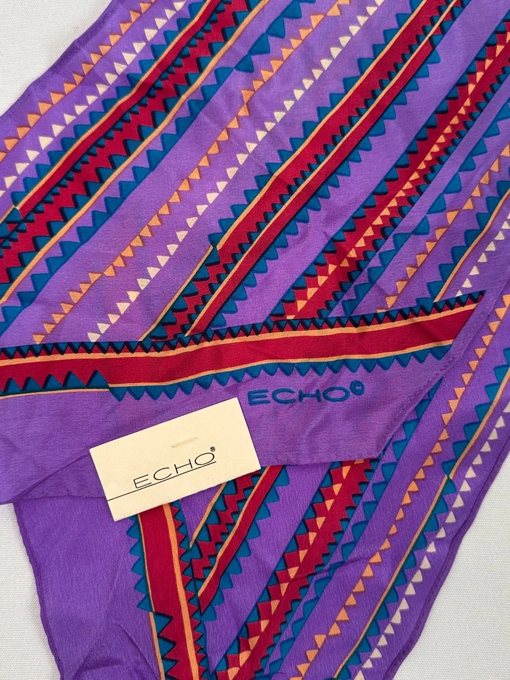 Echo vibrant new